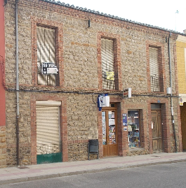 BONITA CASA TRADICIONAL EN EL CENTRO DE CISTIERNA